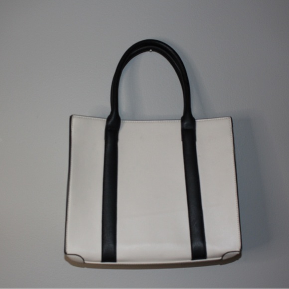 Purse - Picture 3 of 7